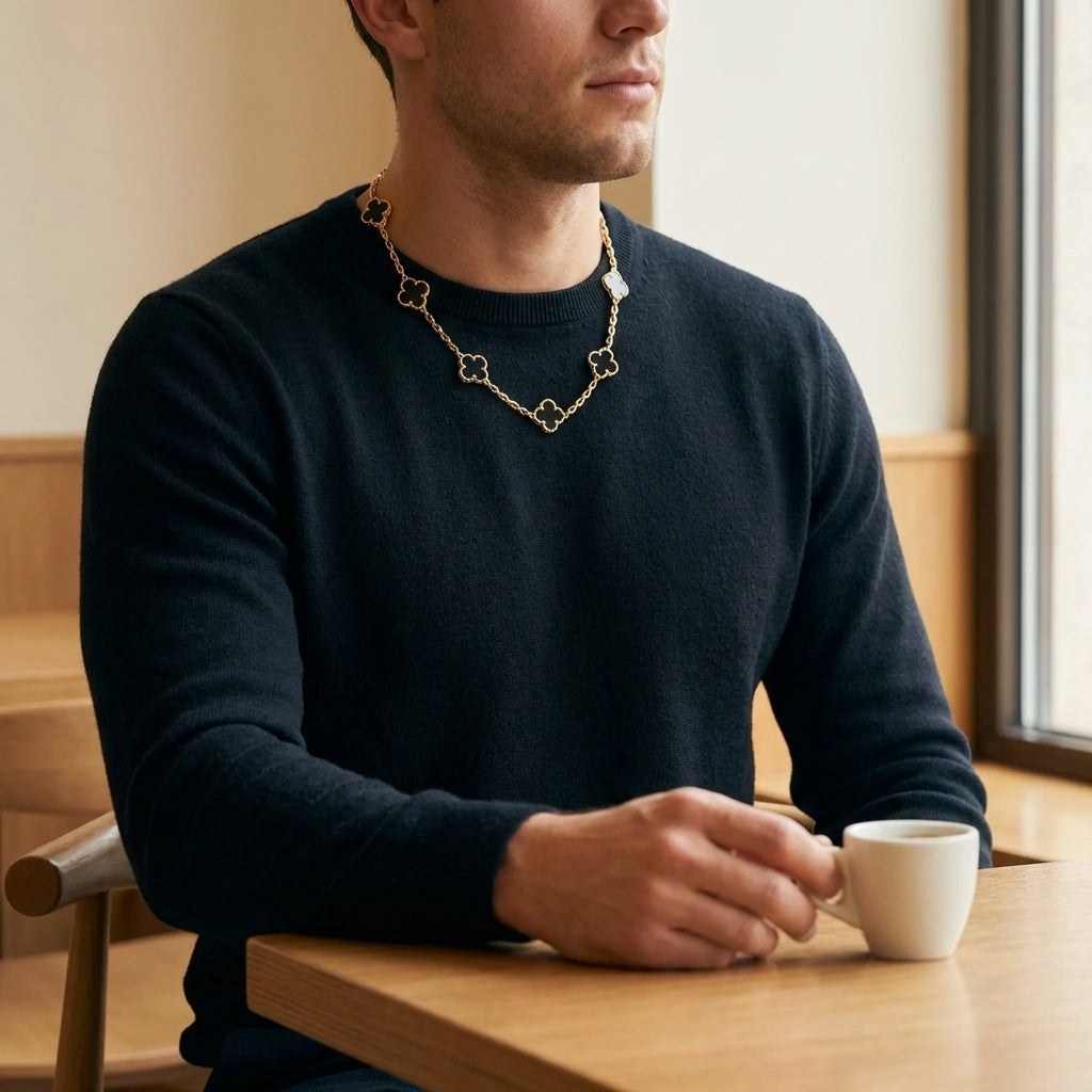 STAVR Cafe — Lucky Charm Pendant — 18K Gold