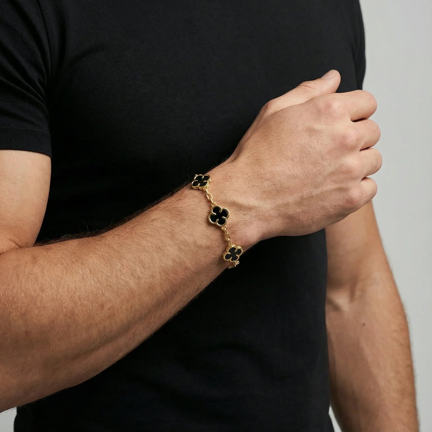 Lucky Charm Men's Pendant — 18K Gold