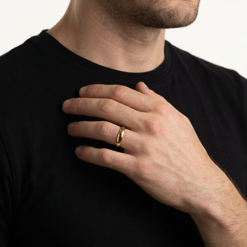 STAVR Onmodel — Band Ring — 18K Gold