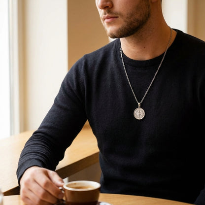 STAVR Cafe — Compass Mini Pendant — Silver
