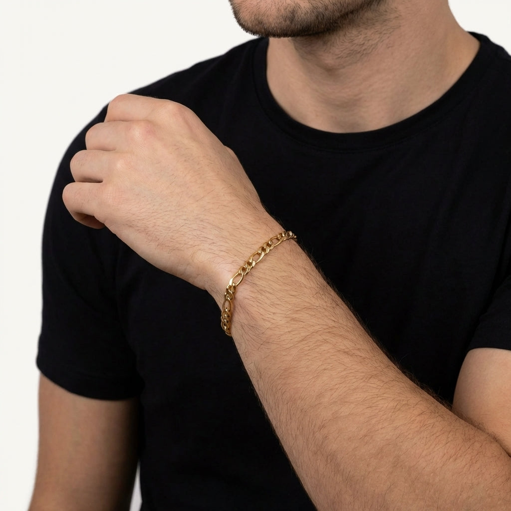 STAVR Onmodel — Figaro 5MM Bracelet — 18K Gold