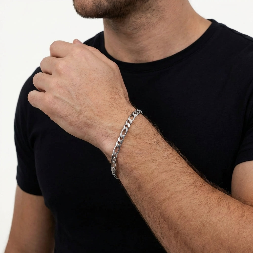 STAVR Onmodel — Figaro 5MM Bracelet — Silver