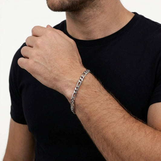 STAVR Onmodel — Figaro 5MM Bracelet — Silver