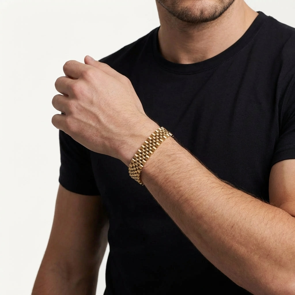 STAVR Onmodel — Jubilee Bracelet — 18K Gold