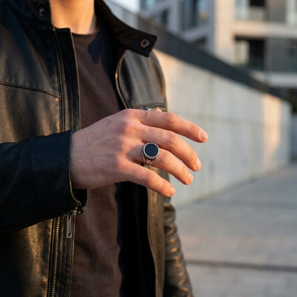 STAVR Urban — Onyx Signet Ring — Silver