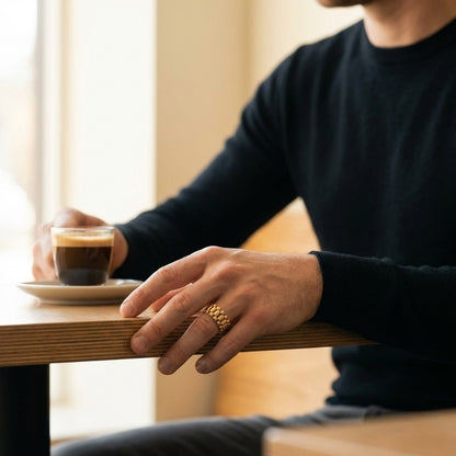 STAVR Cafe — Presidential Ring — 18K Gold