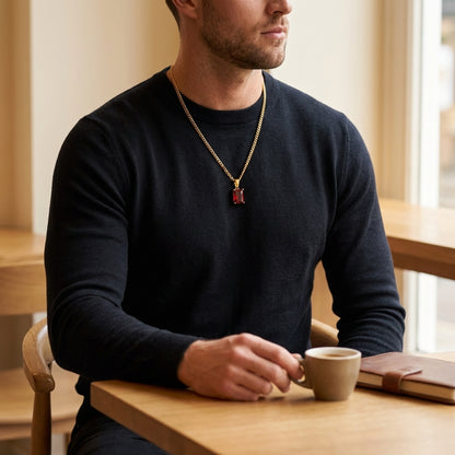 STAVR Cafe — Red Onyx Necklace — 18K Gold