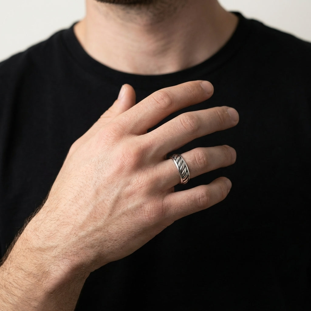 STAVR Onmodel — Rope Ring — Silver