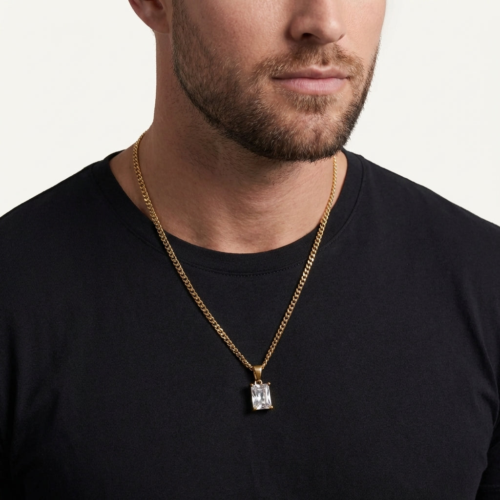 STAVR Onmodel — Silver Onyx Necklace — 18K Gold