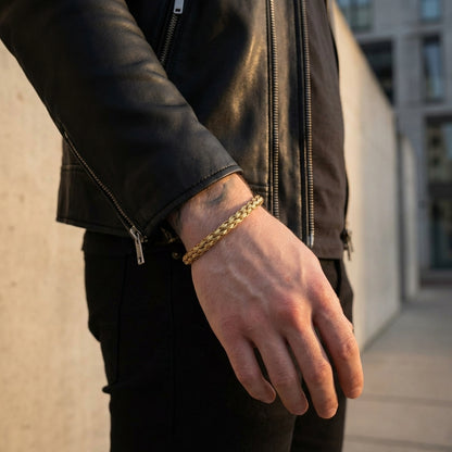 STAVR Urban — Wire Bracelet — 18K Gold
